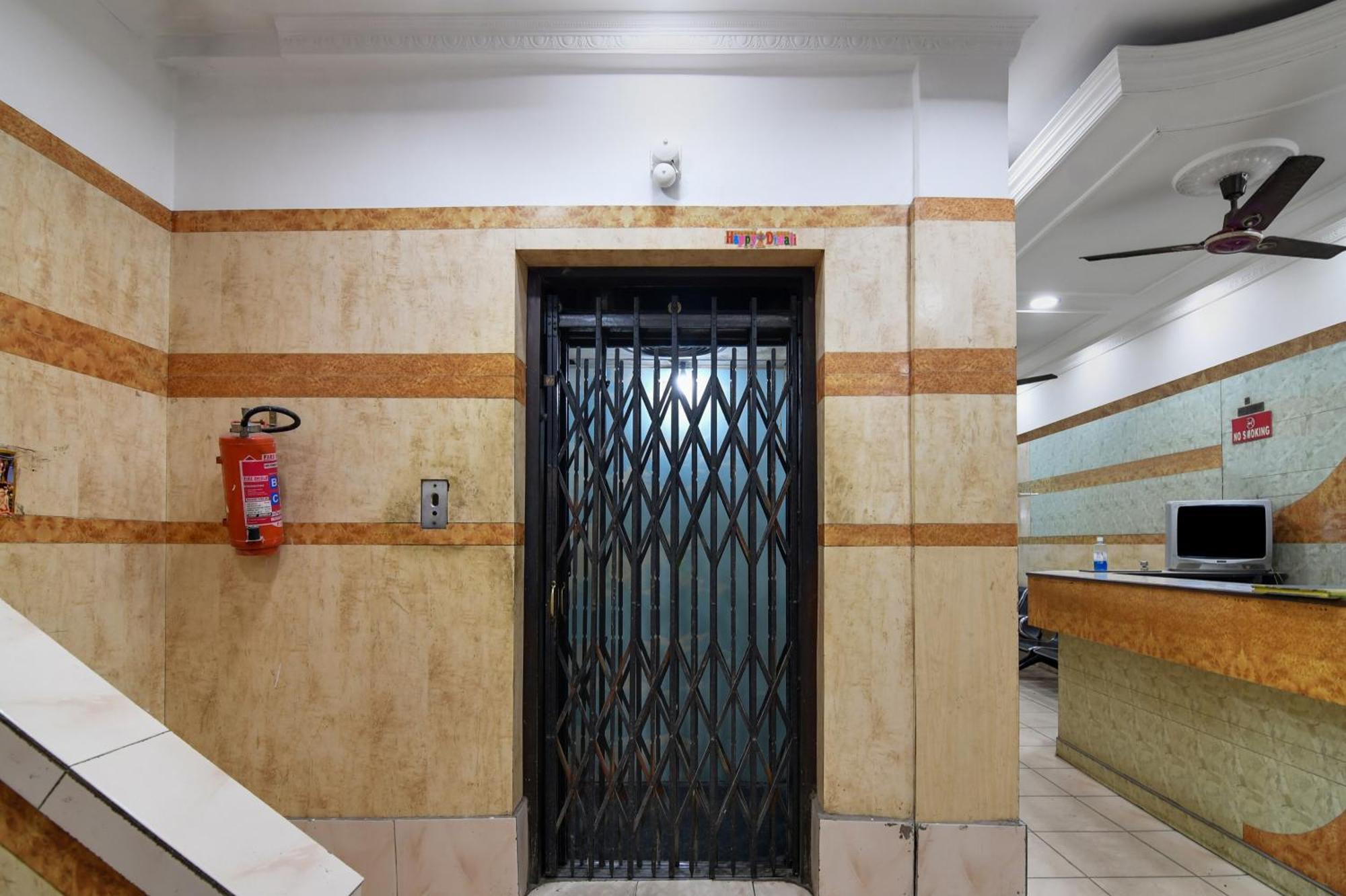 Hotel O Dinar Kalkuta Zewnętrze zdjęcie